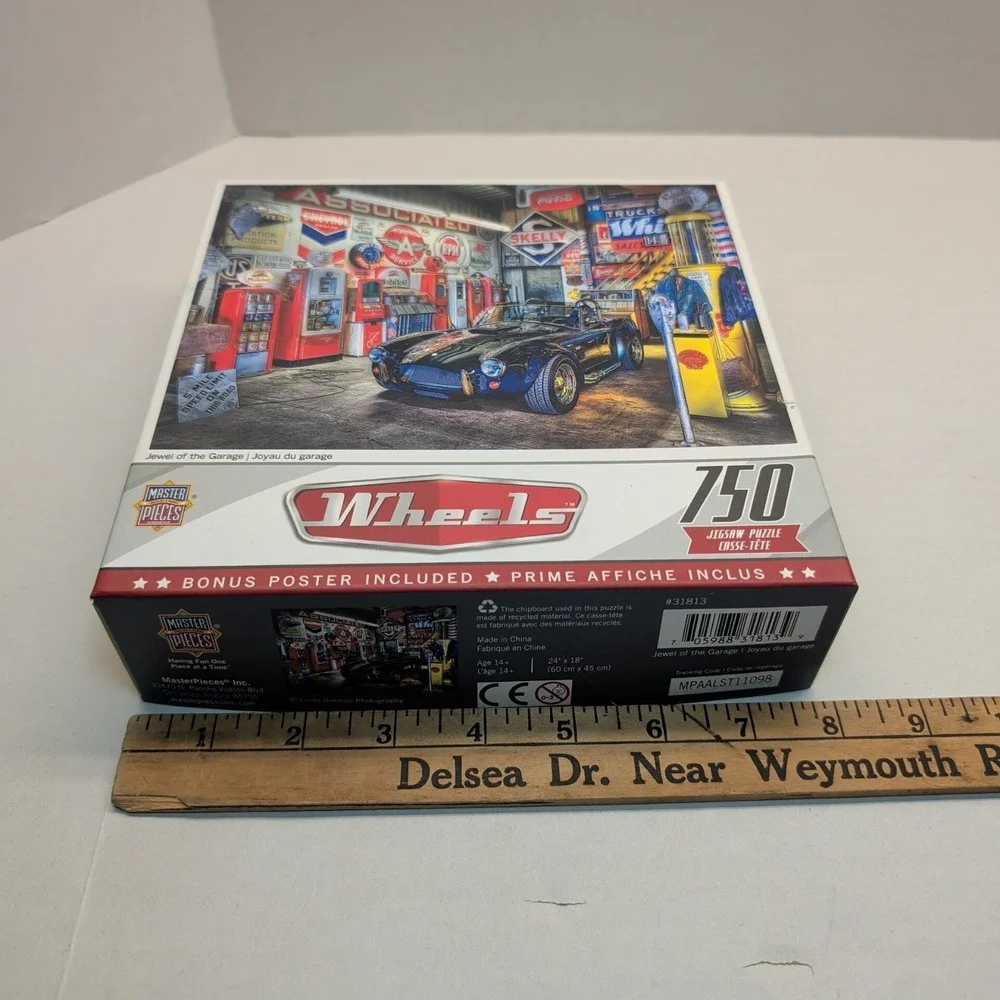 Master Pieces Wheels Jewel Of The Garage Jigsaw Puzzle 750 Complete Classic Cars